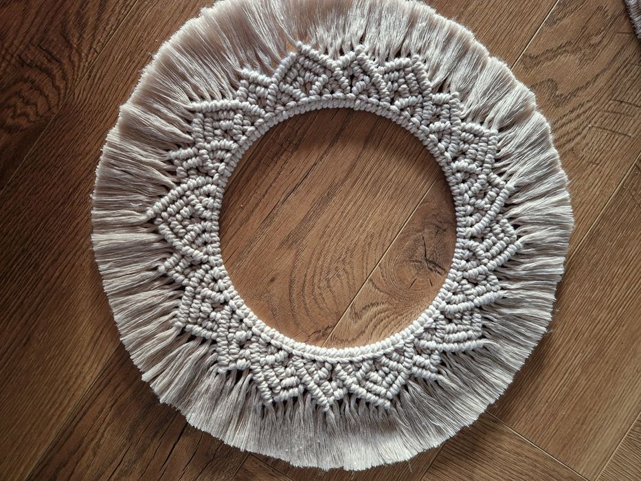 Mandala makrama  beżowa