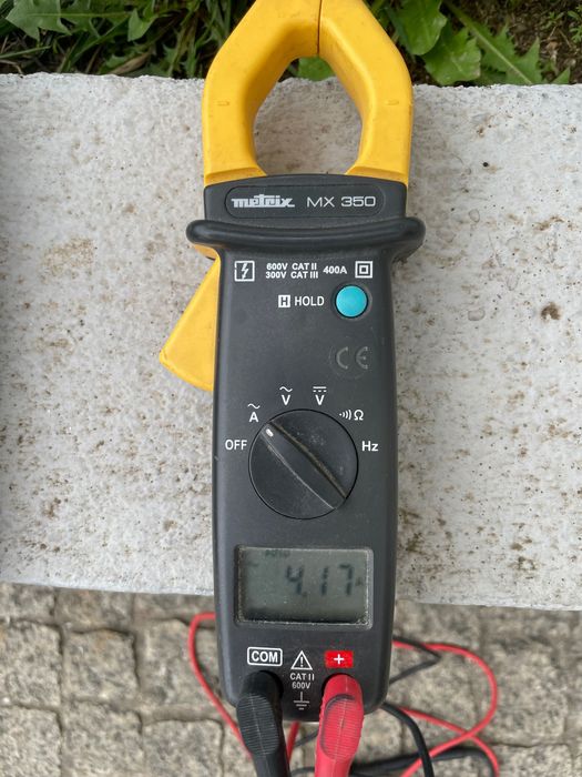 Clamp ammeter in very good condition64752104242434120