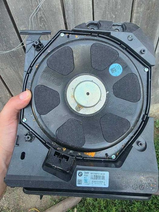 Subwoofer podfotelowy lewy basowy BMW F30 330d 9210149
