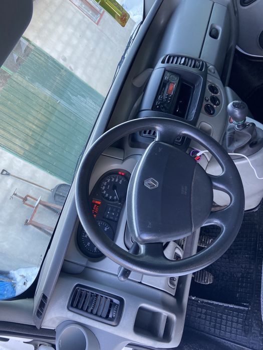 Бус Reno Trafik  оригинал 230 тис пробігу