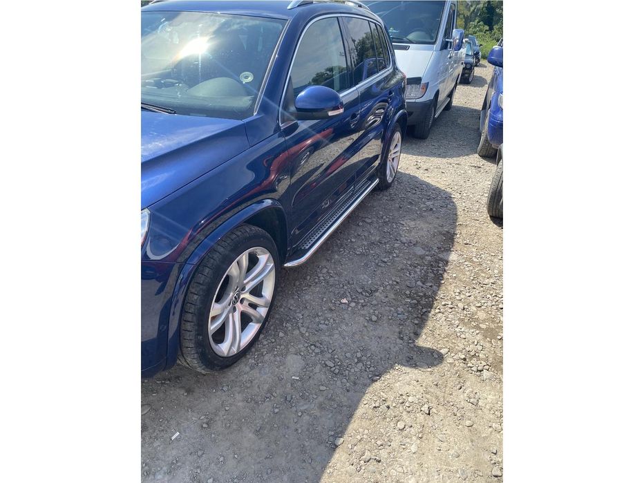 Volkswagen Tiguan Боковые пороги Maydos V2