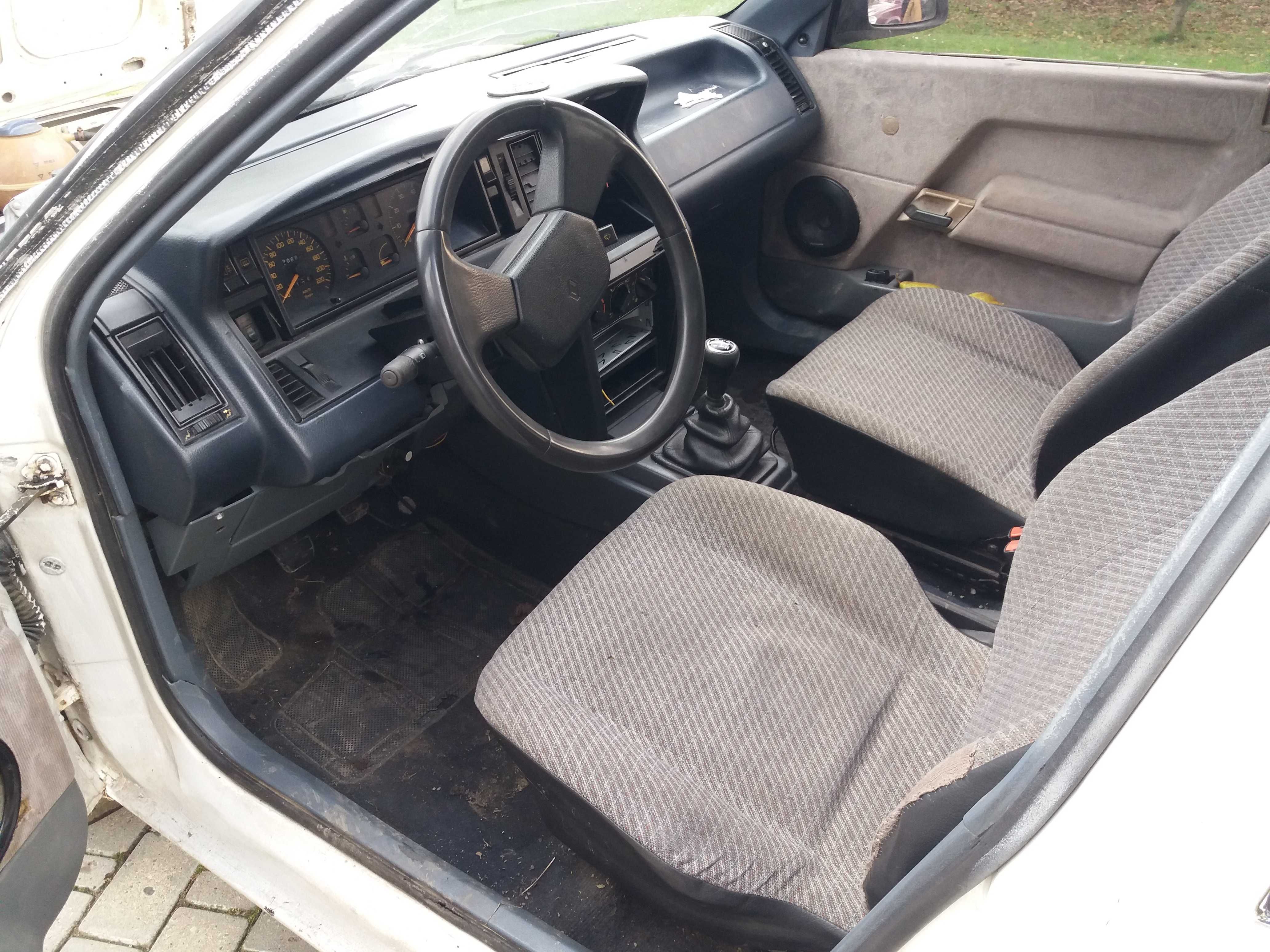 Renault 21. на ходу.: 450 $ - Renault Калуш на Olx