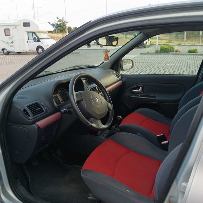 Renault Clio 2003 1.2