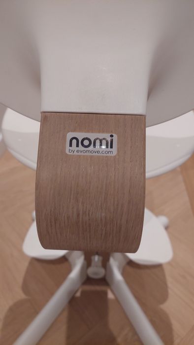 Krzesło krzesełko regulowane np. do biurka  Stokke Nomi. Polecam!