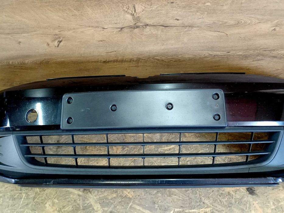 VW Volkswagen Jetta 6 VI zderzak przód przedni kolor LO41 oryginał