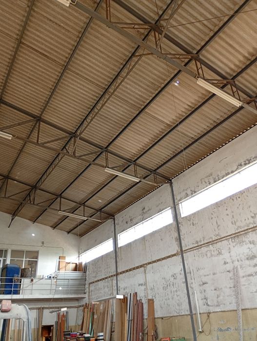 Armazém em Tomar 1 600 m2