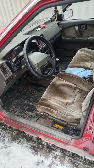 Продам ніссан блюберд