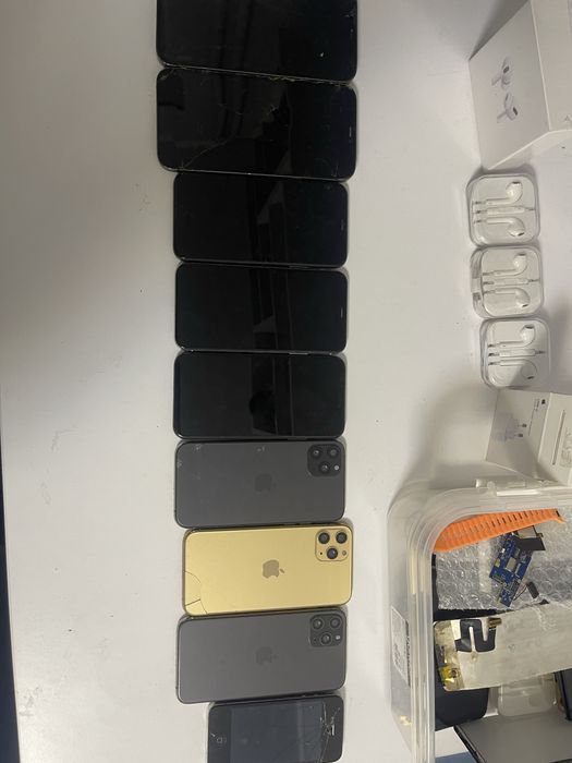Продам лотом iPhone + аксесуари / запчастини/apple/iphone/телефон/