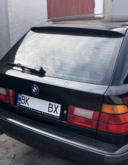 Спойлер задней ляды  BMW 5 E34 универсал БМВ 5 е34 вагон