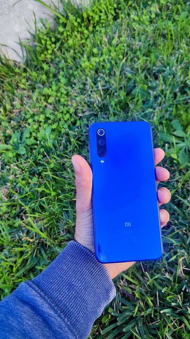 XIAOMI Mi 9 SE - 6 GB RAM - 128 GB - Excelente estado