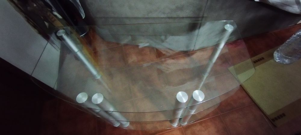 Mesa para tv em vidro