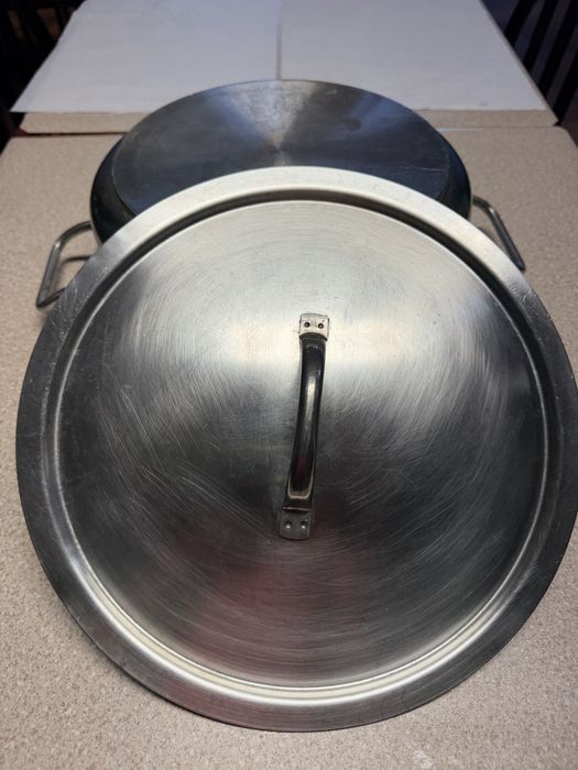 Tachos varios em inox em excekente estado
