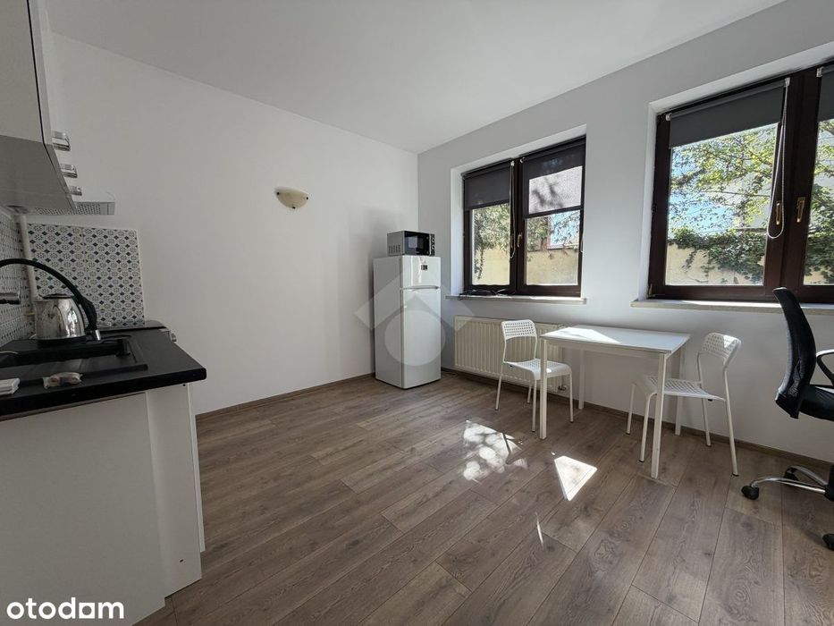 Słoneczna kawalerka na wynajem!