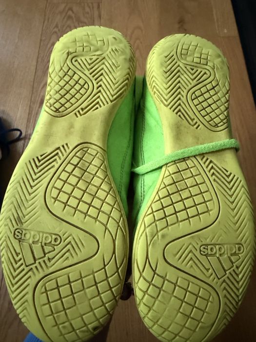 Halowki Adidas rozm. 36