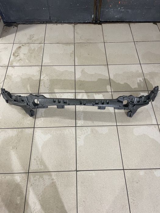 Продам абсорбер бампера Mercedes C W206