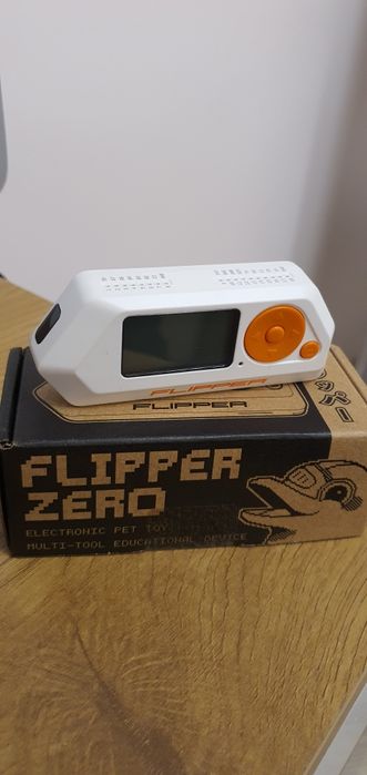 Flipper zero + 8GB Toruń • OLX.pl