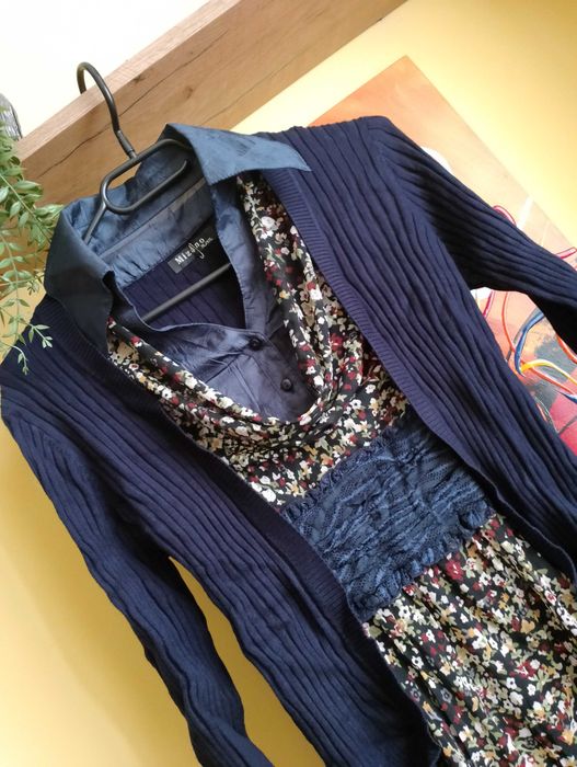Nowy sweter granat 38/40 koronka-kwiaty M/L