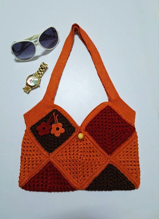 Malas em tricot feitas á mão