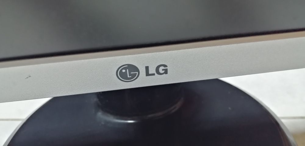 Monitor LG FLATRON 22"64740820956418122