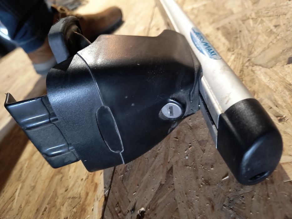 Bagażnik dachowy aluminiowy Opel Astra III, Chevrolet Cruze