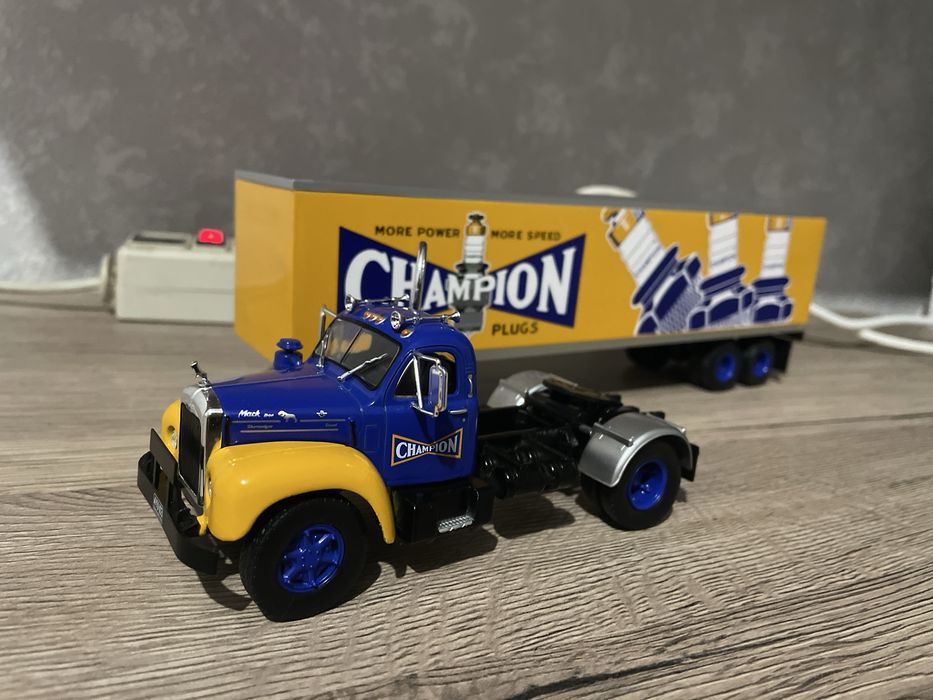 Модель 1.43 вантажівки