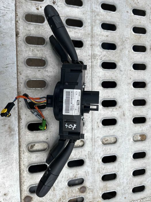 Przełącznik zespolony PEUGEOT 407\ CITROEN C5  COM2003