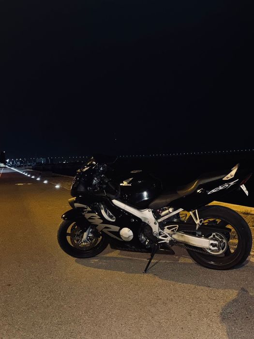 Vendo ou troco honda cbr600f4