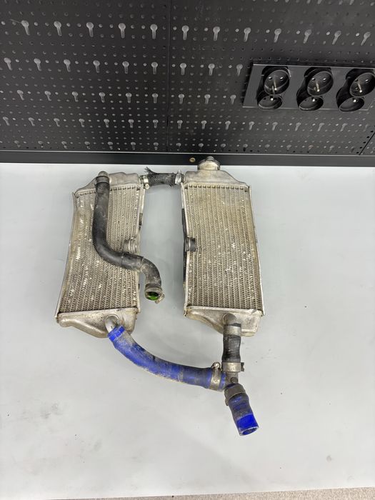 Komplet Chłodnic Chłodnica Lewa Prawa YAMAHA YZF250 R 10-13