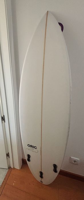 ORIC Surfboard 5‘10 x 19 x 2 5/16 27,2 L
