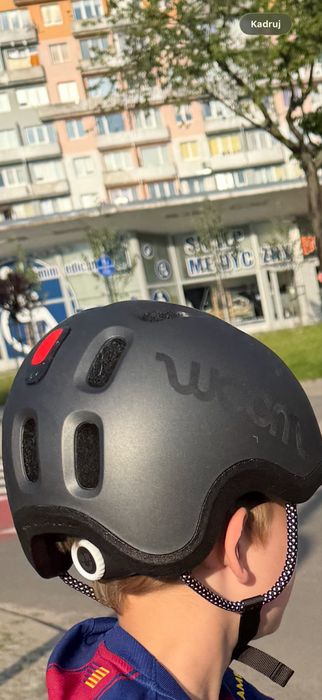 Kask woom M ze swiatelkiem j nowy