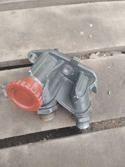 Насос підкачкі DAF 105