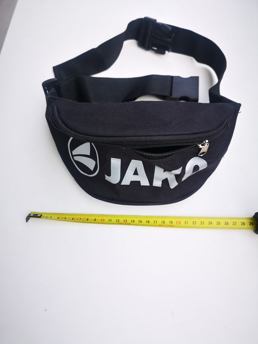 Saszetka/nerkę jako czarna