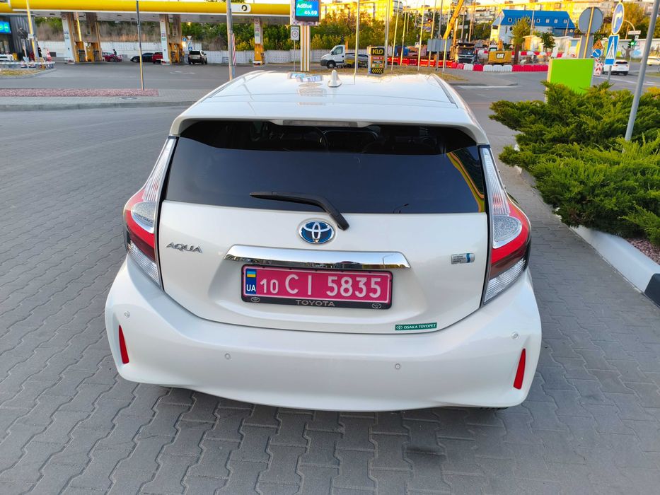 Продам Toyota Aqva 2020 гібрид 360 камери