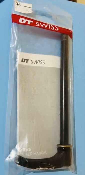 Roda 29 traseira com eixo passante DtSwiss 142 mm