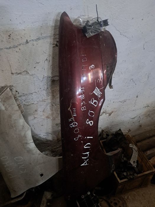 Крило перед AUDI 80 B3 86-91 праве