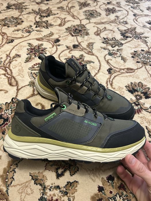 Кросівки 46NORD 41р Всесезоні