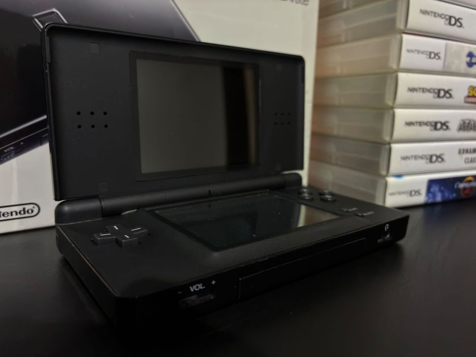 Nintendo DS Lite