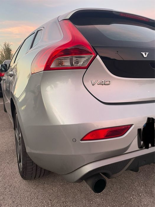 Volvo V40 R Design 1.6