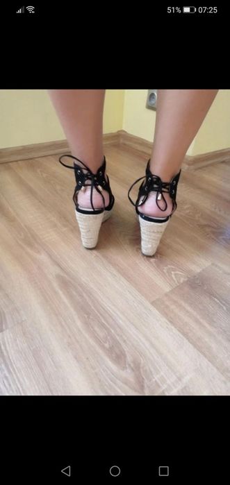 Buty na koturnie CCC rozm. 40