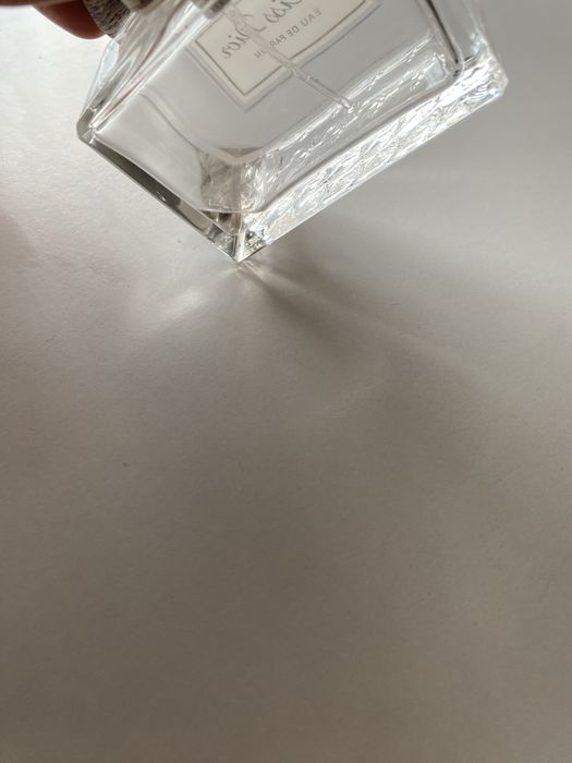 Flakonik po perfumach Miss Dior z końcówką perfum