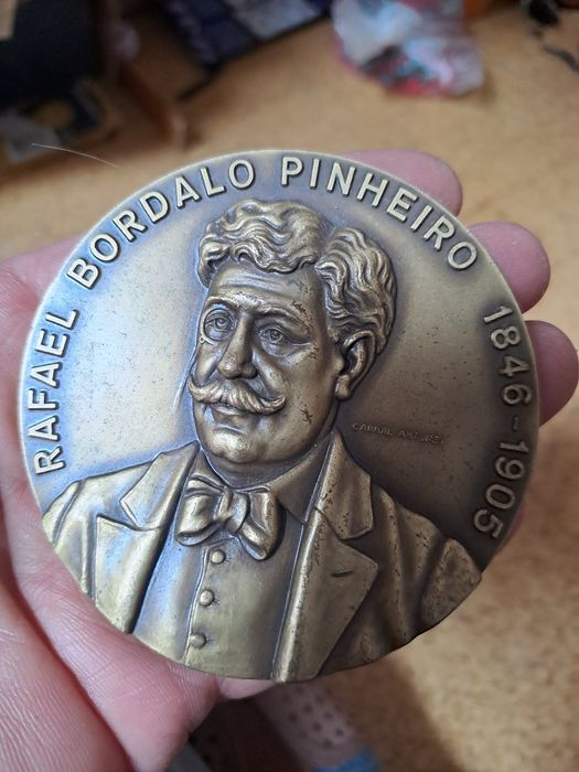 Medalhas antigas de metal