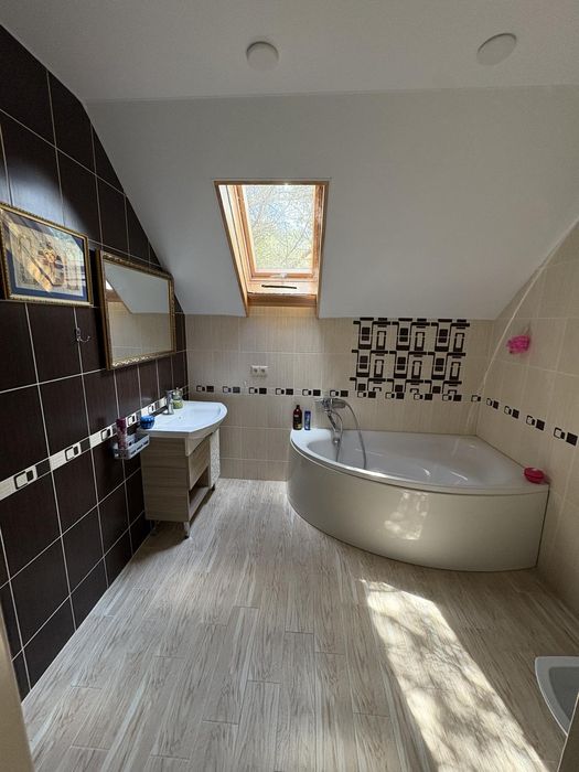 Будинок в кривині