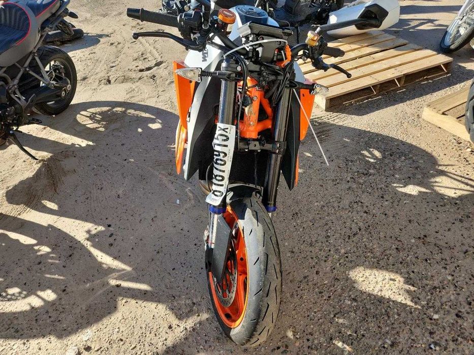 KTM 1290 SUPER DUKE R 2022