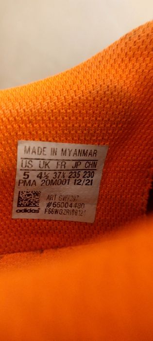 Turfy ADIDAS Copa Sense
COPA SENSE.4 TF J GW7397