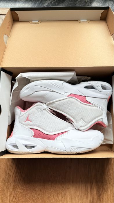 Ténis Air Jordan Max Aura 4 (GS) 37.5 ORIGINAIS
