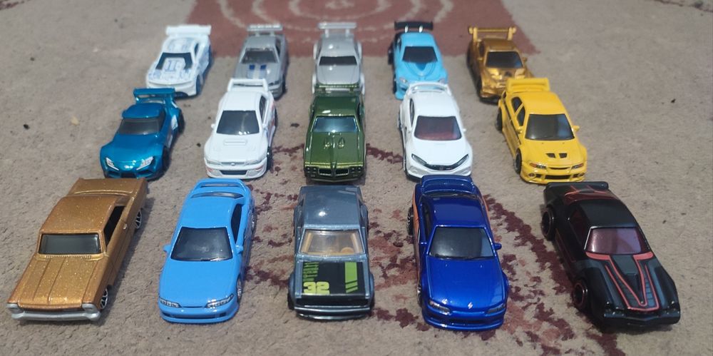 samochody hot wheels