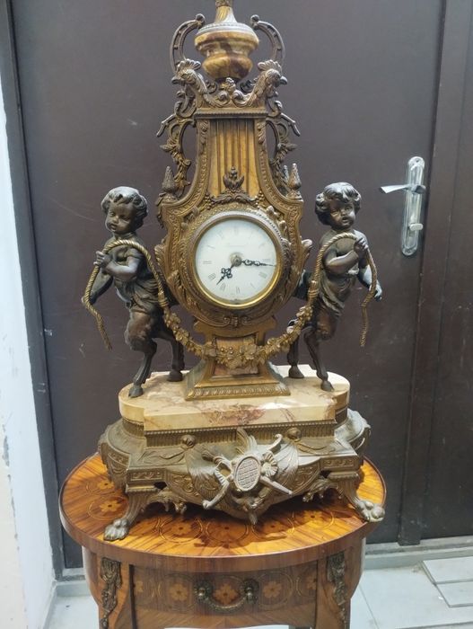 Годинники камінні