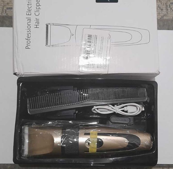 Беспроводная акумуляторная машинка для стрижки животных