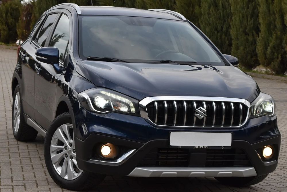 Suzuki SX4 S-Cross EXCLUSIVE 4x4/Navi/Kame/Klimatr/Alu17/KeyLess/Temp/Paktr/Ledy/Zadb/BZW