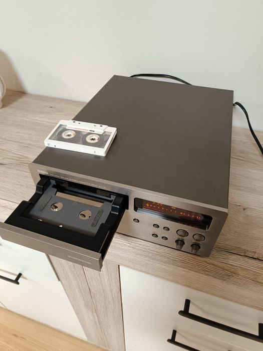 Yamaha KX-10 odtwarzacz kasetowy